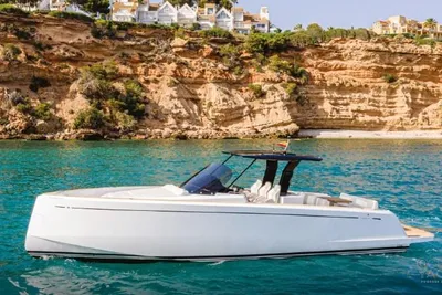 Pardo Yachts Walkaround 38