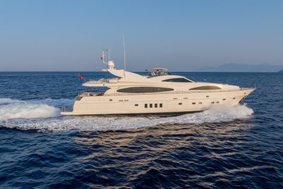 Yacht