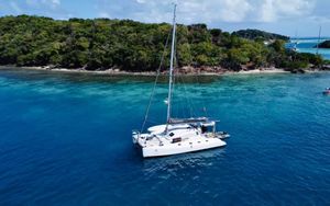 Island Spirit 38