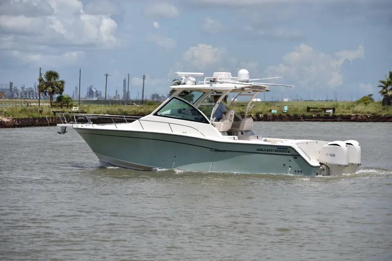 Policy Maker Yacht Photos Pics 