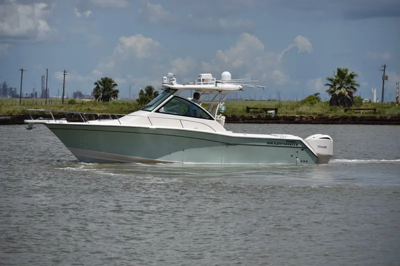 Policy Maker Yacht Photos Pics 