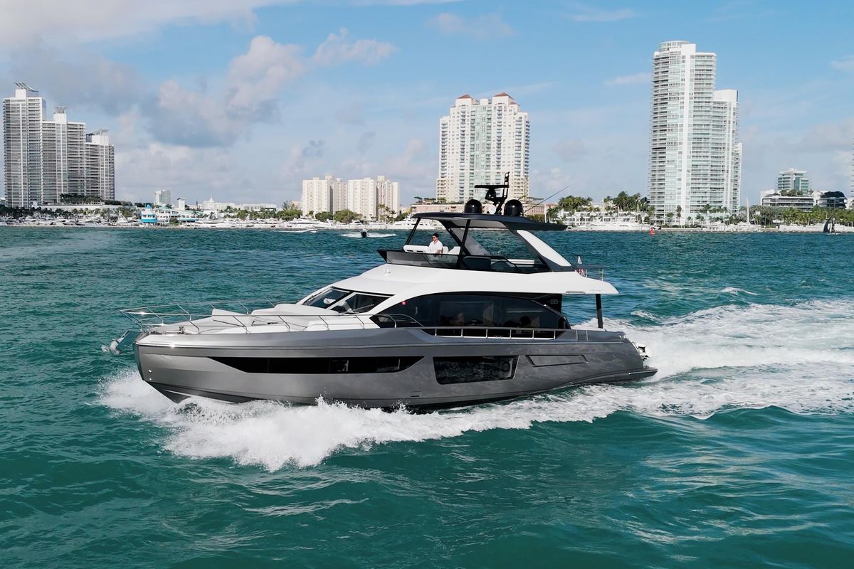 2023 Azimut 68 