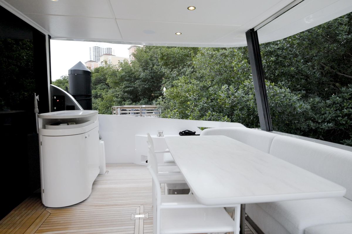 2023 Azimut 68 