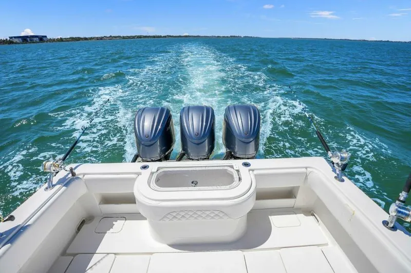 No Name Yacht Photos Pics Cockpit