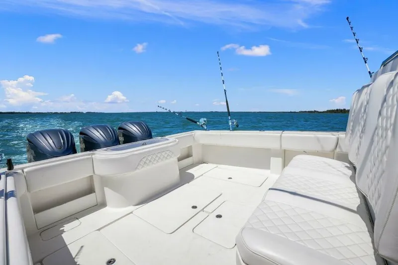 No Name Yacht Photos Pics Cockpit