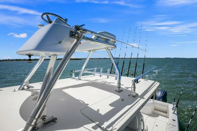 No Name Yacht Photos Pics Crows Nest Helm