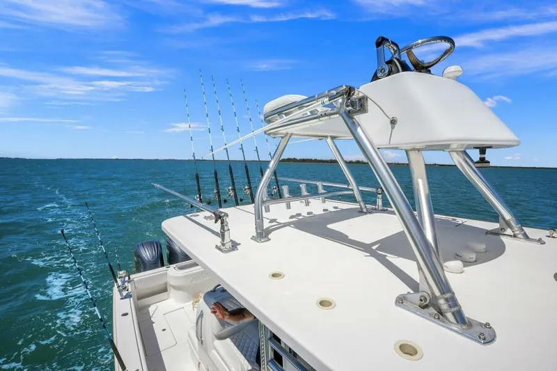 No Name Yacht Photos Pics Crows Nest Helm