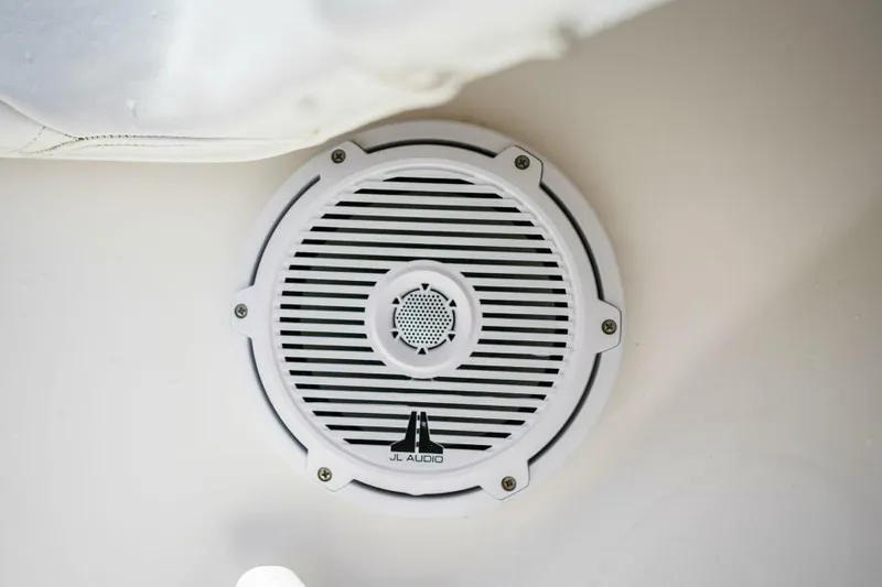 No Name Yacht Photos Pics Speaker