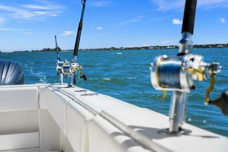 No Name Yacht Photos Pics Rod Holders