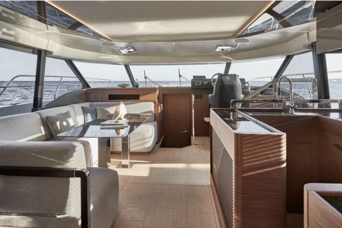 2023 Prestige 48 