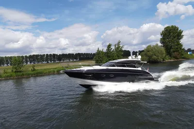 2016 Princess V48