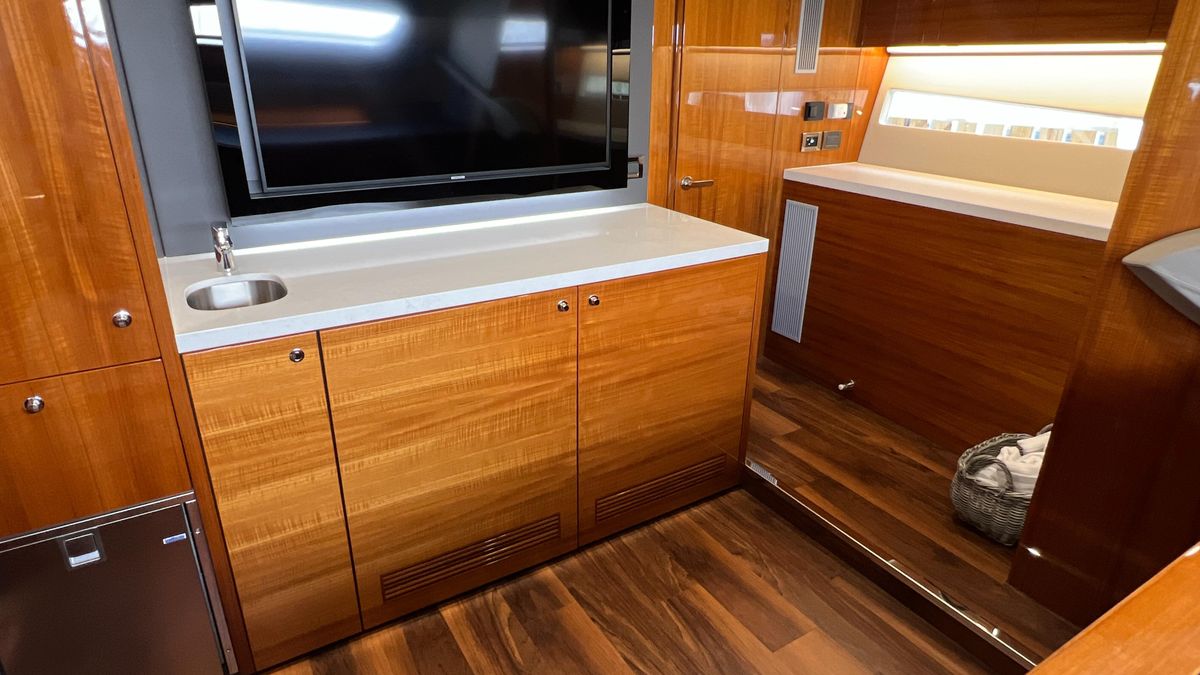 2021 Maritimo 60 