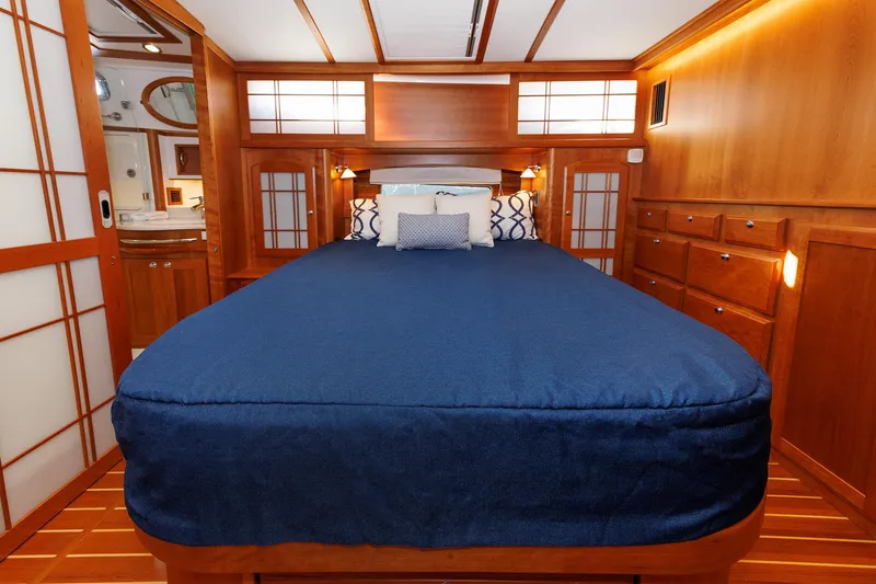 Fahrfrumwurken Yacht Photos Pics 