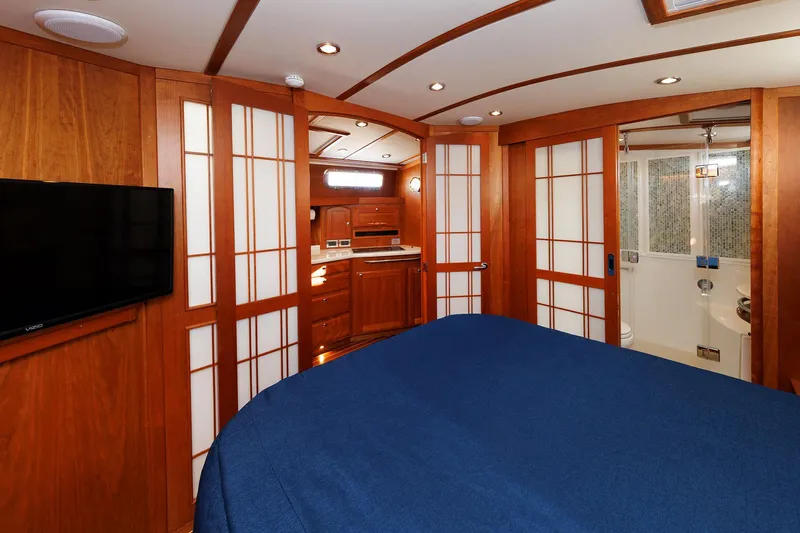 Fahrfrumwurken Yacht Photos Pics 