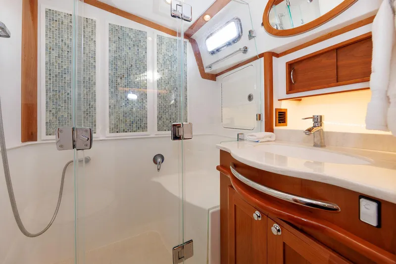 Fahrfrumwurken Yacht Photos Pics 