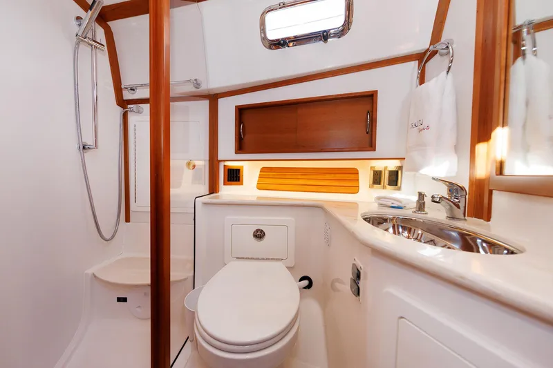 Fahrfrumwurken Yacht Photos Pics 