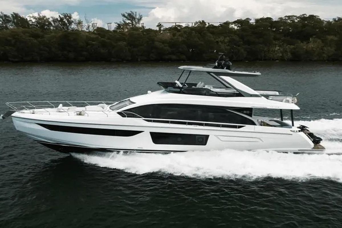 2025 Azimut 68 