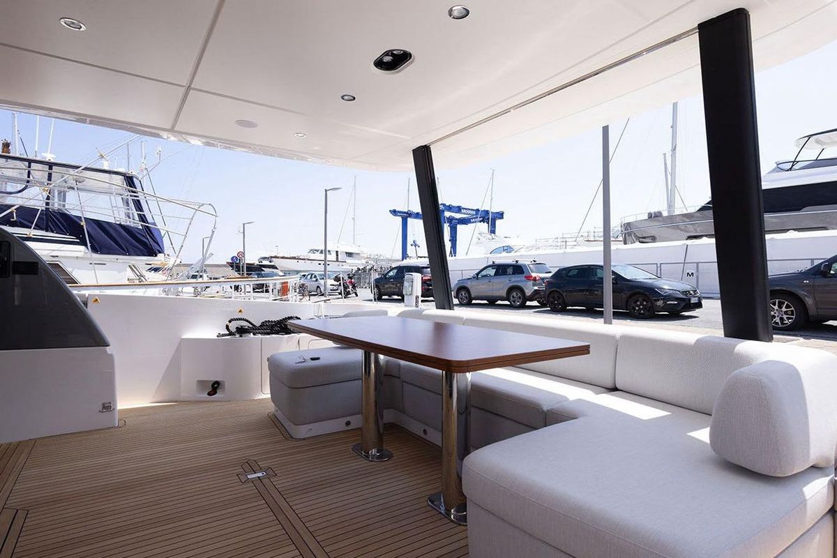 2025 Azimut 68 