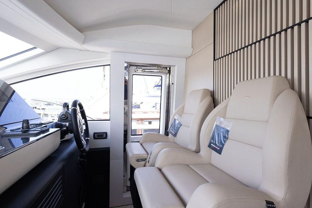 2025 Azimut 68 