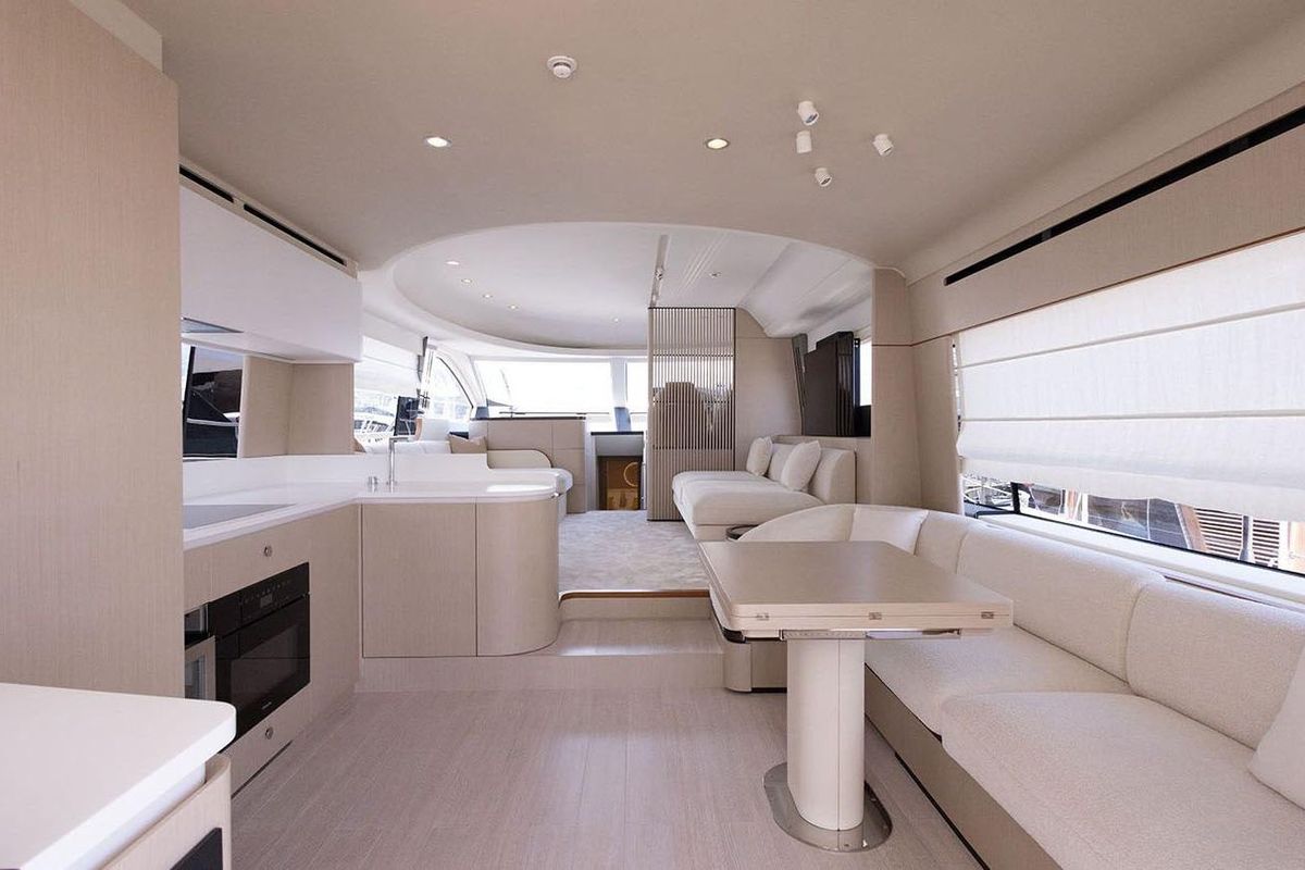 2025 Azimut 68 