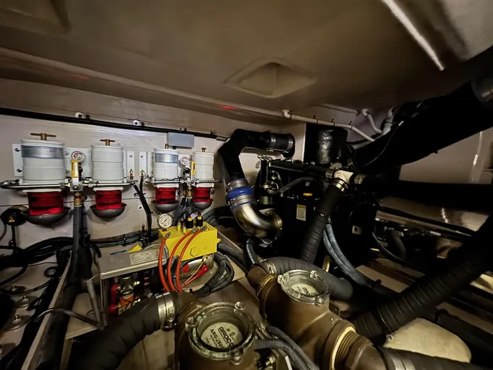 Why Knot Yacht Photos Pics 