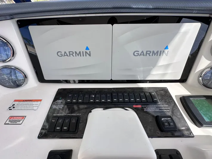  Yacht Photos Pics Garmin navigation system on 2007 Sea Ray 36 Sedan Bridge.