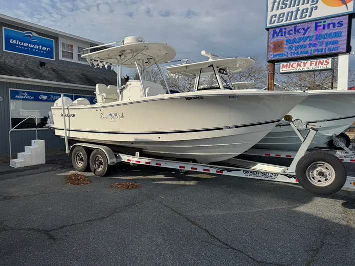 25 Regulator In Stock Yacht Photos Pics 2018 Regulator 25 boat on trailer at Bluewater Yacht Sales.
