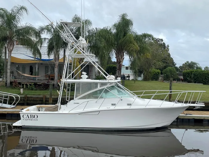 Reelistic Yacht Photos Pics 