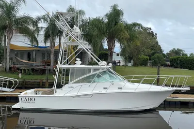 Cabo 35 Express