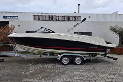 2017 Bayliner VR6 Bowrider I/O
