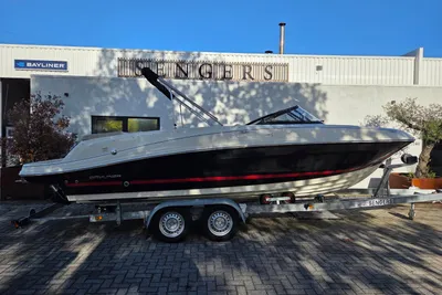 2017 Bayliner VR6 Bowrider I/O