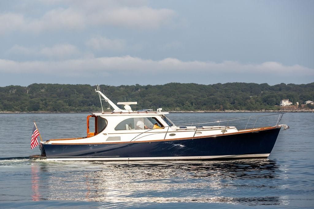 2007 Hinckley 44 