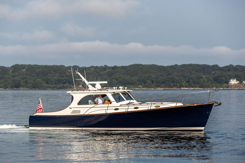 2007 Hinckley 44 