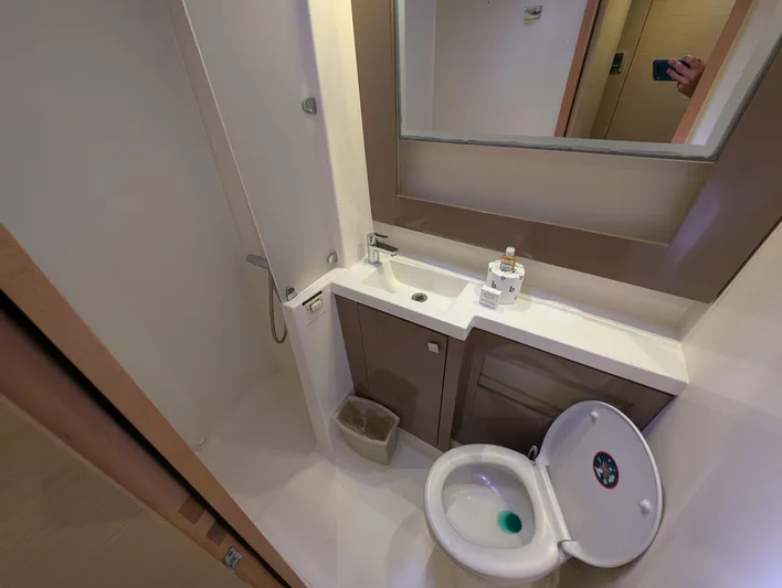 Anila Yacht Photos Pics 