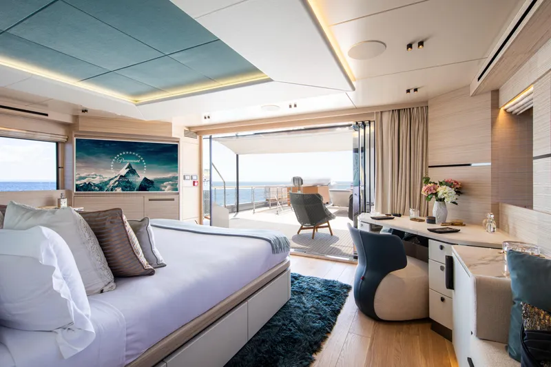 Oscar Yacht Photos Pics 