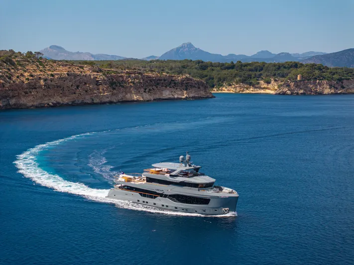 Oscar Yacht Photos Pics 