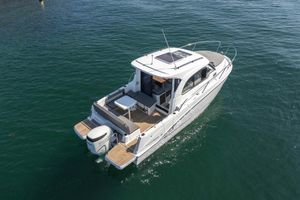 2022 Beneteau Antares 7 OB