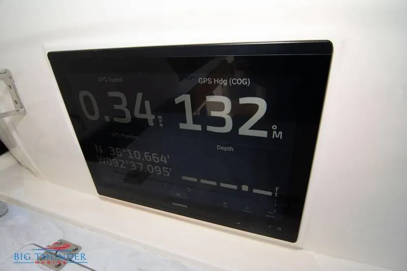  Yacht Photos Pics Display screen on 2022 Scout 350 LXZ showing GPS speed and heading.