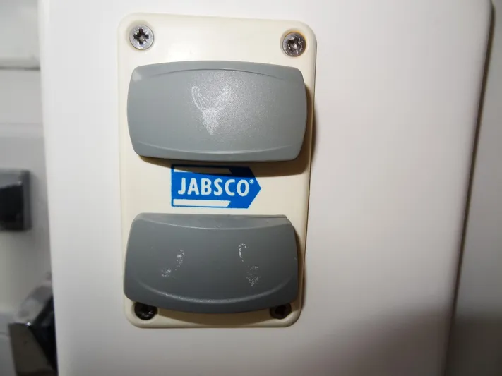 Salty Kiss Yacht Photos Pics 