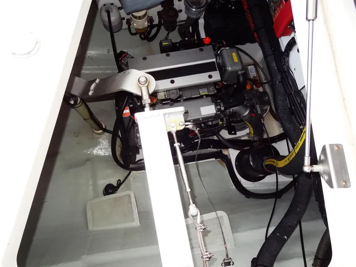 Salty Kiss Yacht Photos Pics 