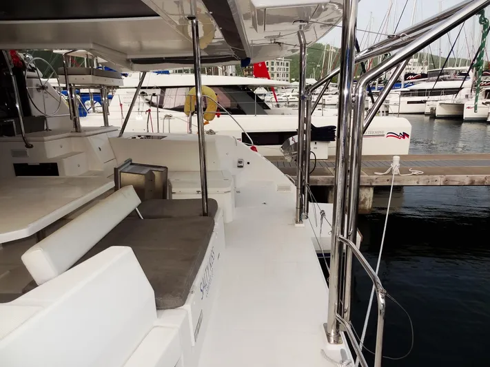 Salty Kiss Yacht Photos Pics 