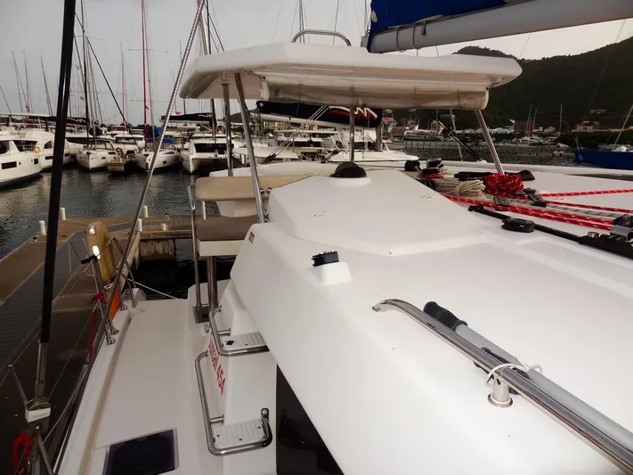 Salty Kiss Yacht Photos Pics 