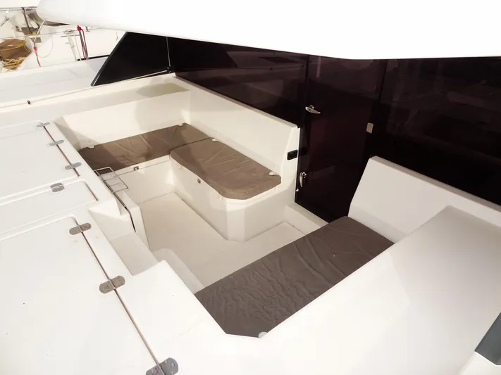 Salty Kiss Yacht Photos Pics 