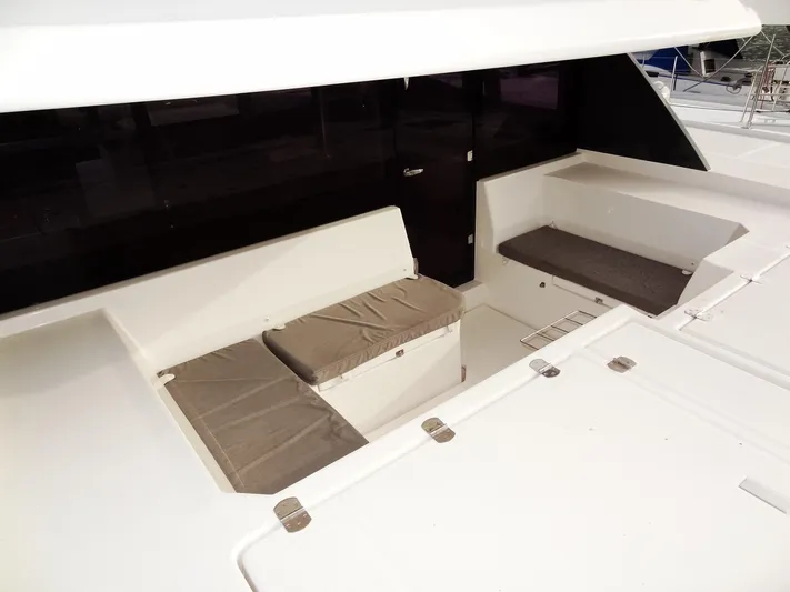 Salty Kiss Yacht Photos Pics 