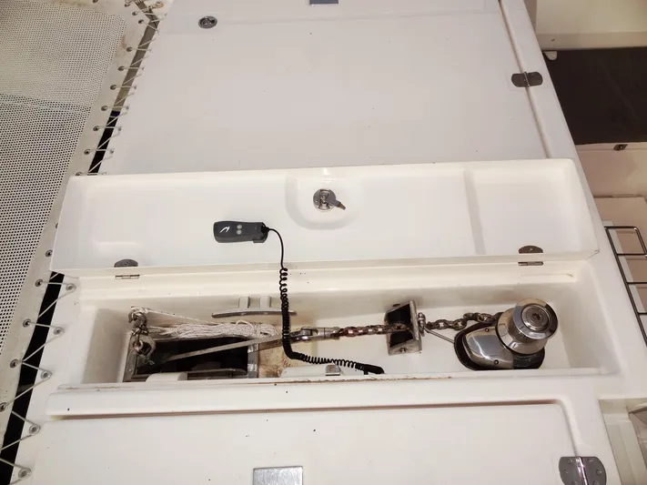 Salty Kiss Yacht Photos Pics 