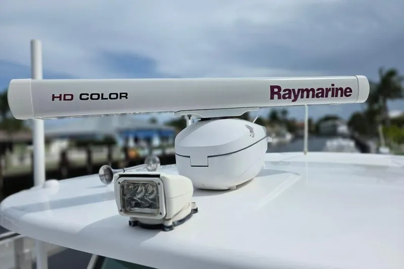  Yacht Photos Pics Raymarine HD Color radar on 2016 Boston Whaler 370 Outrage boat.