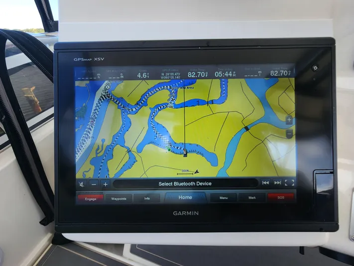  Yacht Photos Pics Garmin GPS display on 2000 Silverton 442 Cockpit Motor Yacht, showing navigational map.