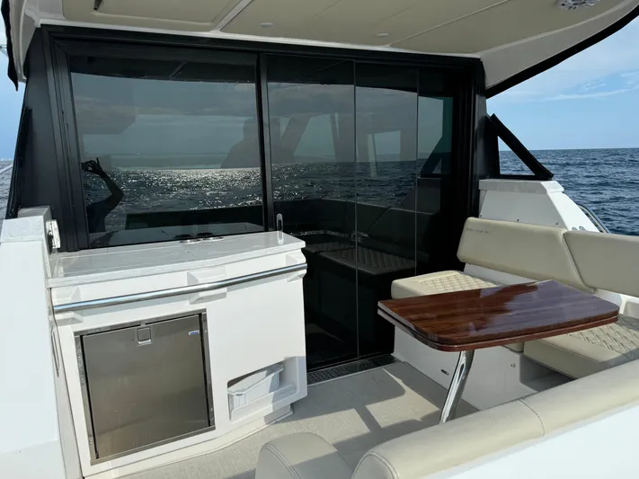 D'bauchery Yacht Photos Pics 2022 Regal 38XO- Cockpit