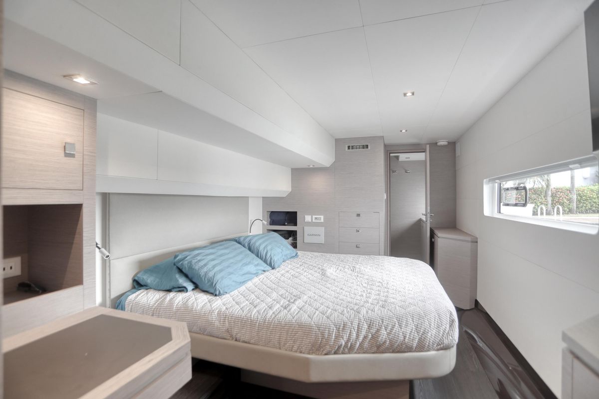 2022 Fountaine Pajot 44 