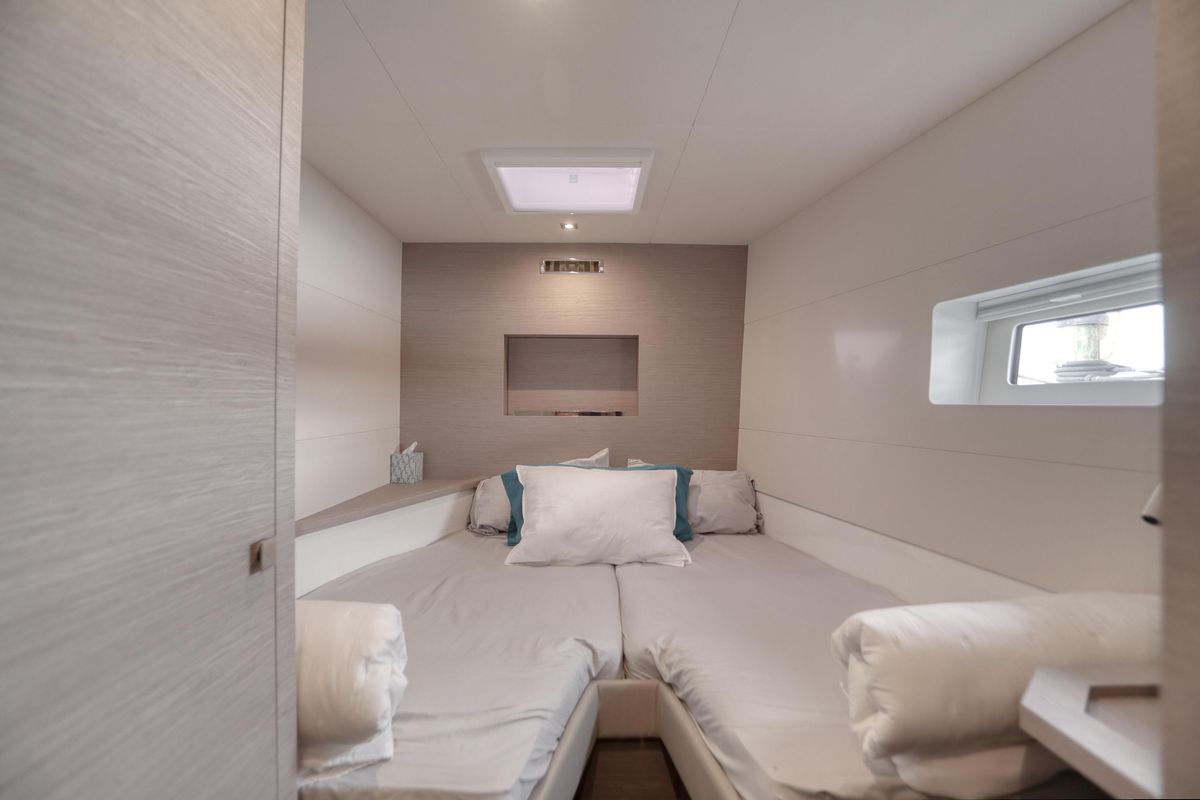 2022 Fountaine Pajot 44 